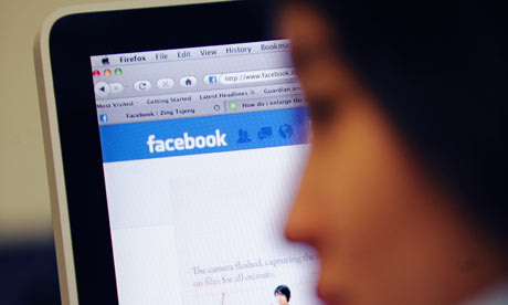 Pakistan blocks Facebook in row over Muhammad (PBUH) drawings